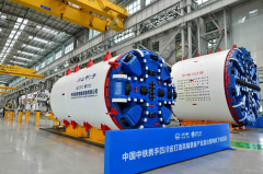 以“灯塔工场”为目字化全流程管控